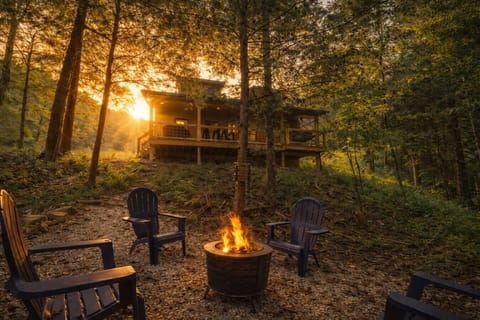 Tucked Away Firepit just steps from the cabin and Hot Tub