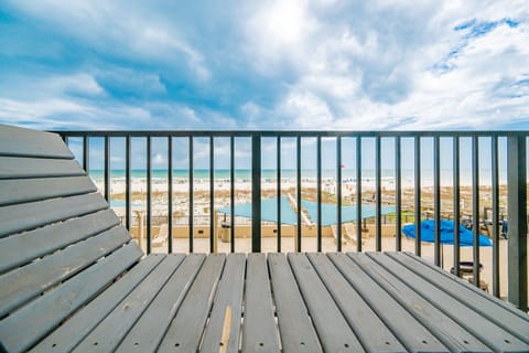Condo, 3 Bedrooms | Terrace/patio