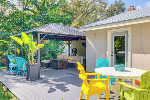 Vero Beach Vacation Rental | 2BR | 1BA | 1,250 Sq Ft | 2 Steps to Enter