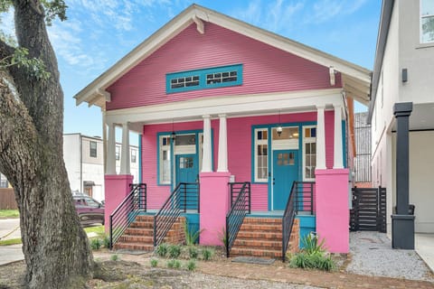 Step into New Orleans charm with this brightly colored Creole cottage! Located in a historic neighborhood, this unique property captures the lively spirit of the city, inviting you to experience NOLA’s warmth and style from the moment you arrive.