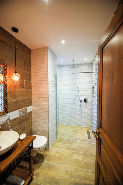 Deluxe Double Room, City View | Bathroom | Shower, hair dryer, bathrobes, soap