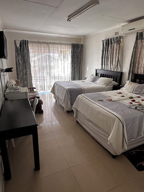 Standard Double or Twin Room | Desk, laptop workspace, free WiFi