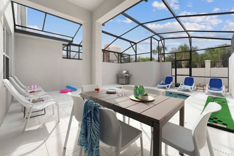 Private Pool & Patio