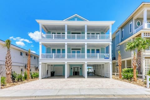 Seacoast Inn is located just across the street from the beach.