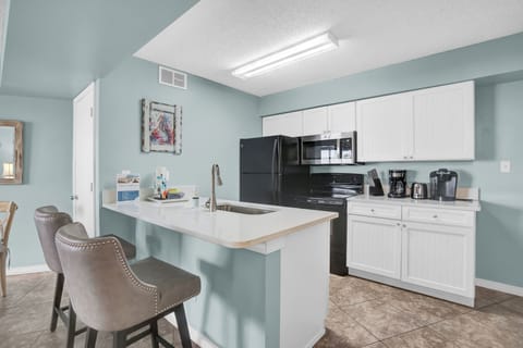 Additional seating at the eat-in kitchen bar