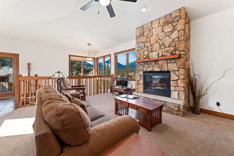 F5 Deluxe Living Room