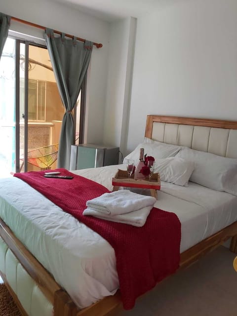 Deluxe Double Room, Balcony, Beach View | Hypo-allergenic bedding, down comforters, minibar, soundproofing