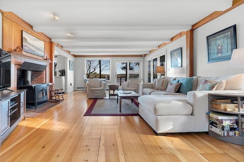 A well-appointed home in Phippsburg, Maine