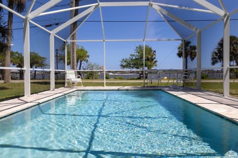 Screened in Outdoor Pool 