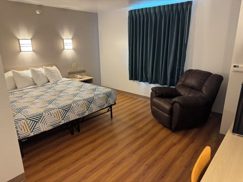 Free WiFi, bed sheets, alarm clocks, wheelchair access