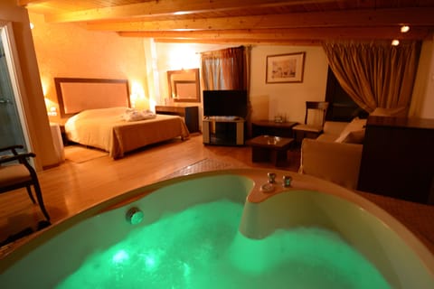 Suite, Jetted Tub | View from room