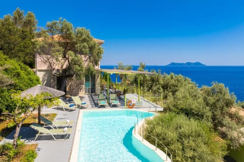 Beautiful villa with private pool and terrace with sea views
