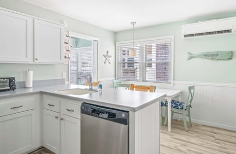 Fully equipped kitchen