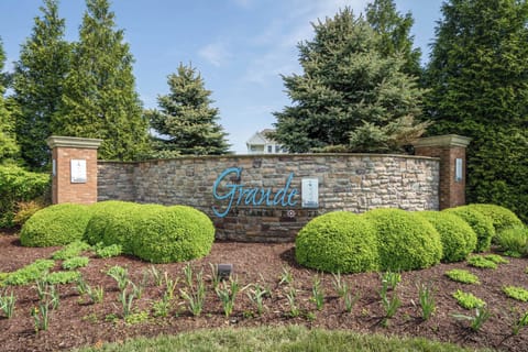 Grande at Canal Point