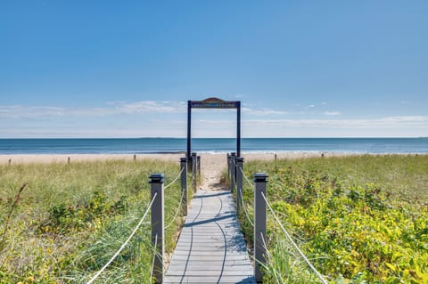 Old Orchard Beach Vacation Rental | Studio | 1BA | 264 Sq Ft | Stairs Required