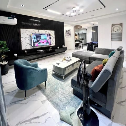 Economy Apartment, Balcony, City View | Living area