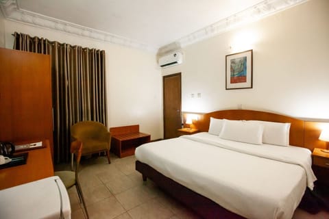 Deluxe Double Room | Desk, laptop workspace, free WiFi