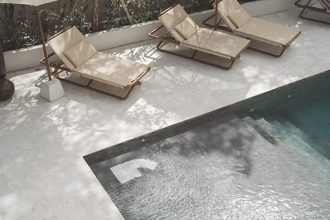 Outdoor pool, pool umbrellas, sun loungers