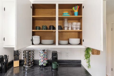 Enough dishes for everyone (plus children's dish ware set)