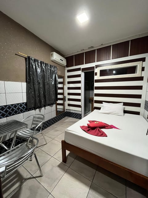 Economy Double or Twin Room | Desk, laptop workspace, iron/ironing board, free WiFi