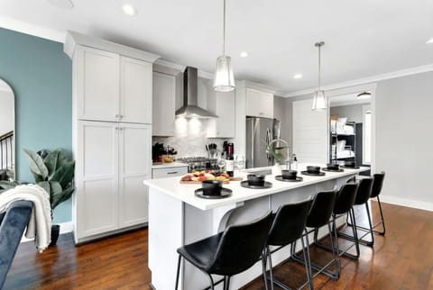 House | 4 bedrooms, Internet