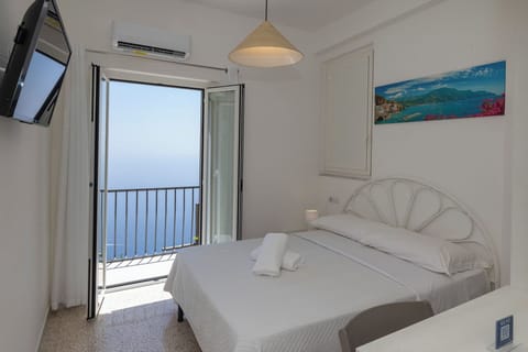 Classic Room, Balcony, Sea View | Desk, soundproofing, iron/ironing board, free WiFi
