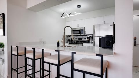 4 Bar Stools for the Kitchen Island