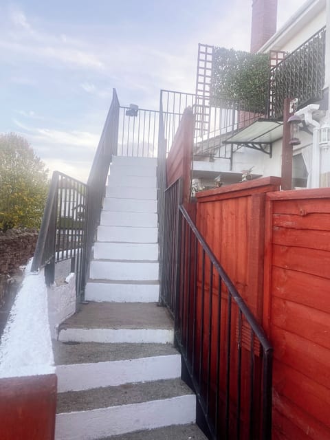 Access via steps