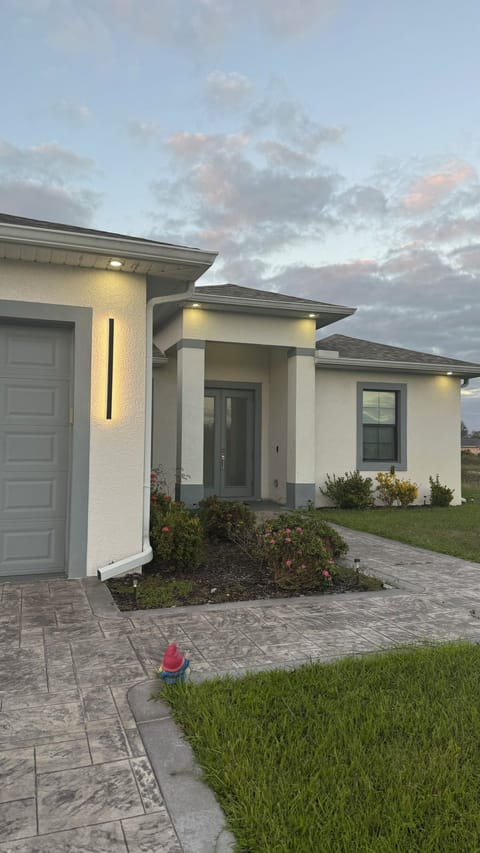 Front of the house 