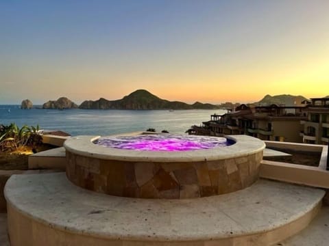 Brand new hot tub on the incredible terrace!