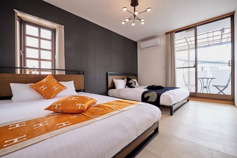 Basic House, Mountain View | 3 bedrooms, free WiFi, bed sheets