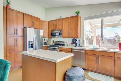 House (2 Bedrooms) | Interior