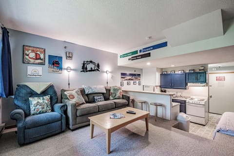 Living/dining/kitchen