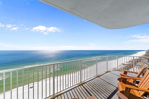 Condo, Multiple Beds (Summerchase Penthouse 4) | Property grounds