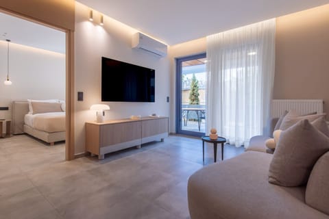 Luxury Apartment, City View | Living area