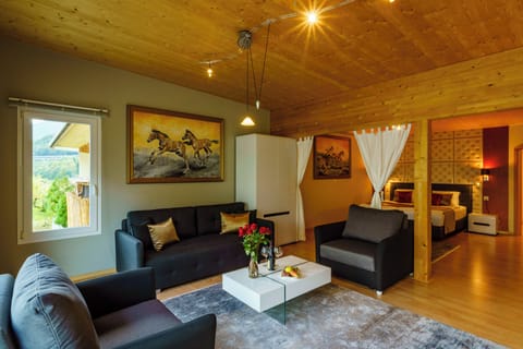 Junior Studio Suite, Lake View | Desk, laptop workspace, free WiFi, bed sheets