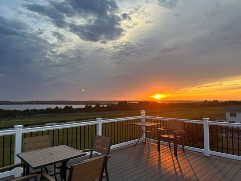 Rooftop deck with stunning views from every angle!