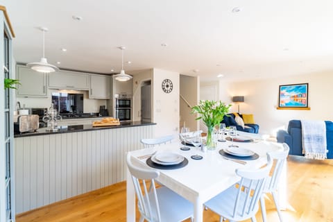 Ground floor: Dining area with kitchen