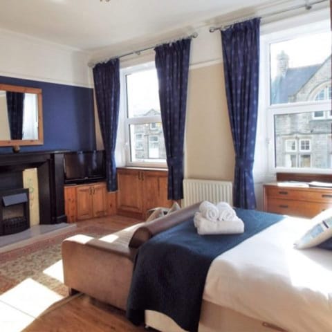 Standard Double Room | Desk, free WiFi, bed sheets