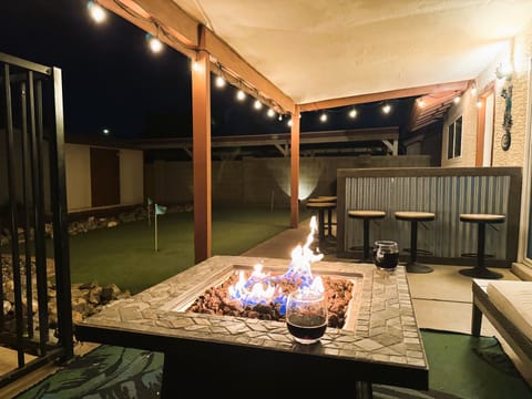 Fun for all in the backyard oasis. Perfect for entertaining/relaxing day & night