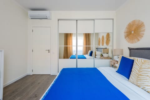 Apartment, 3 Bedrooms, Smoking, 2 Bathrooms | 3 bedrooms, WiFi (free), bed sheets
