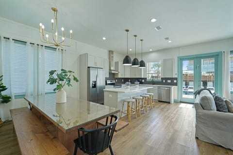 Northender - Frangista Beach - Kitchen & Dining Room