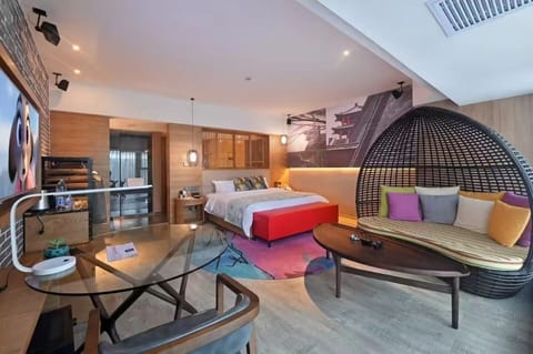 Panoramic Single Room | Desk, laptop workspace, WiFi (free)