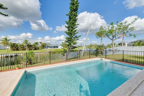 North Port Vacation Rental | 3BR | 2BA | Steps Required | 1,550 Sq Ft
