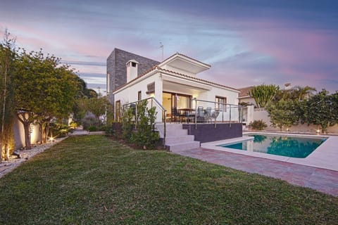 Holiday Home Swimming Pool