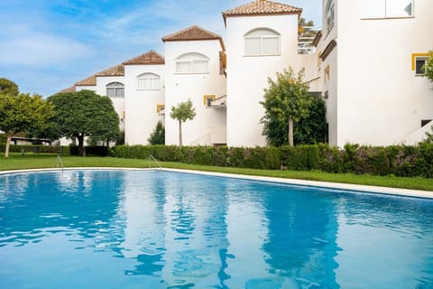 Holiday Home Swimming Pool