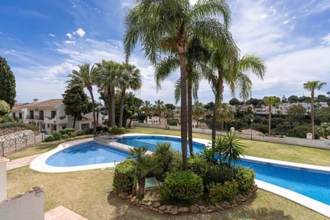 Holiday Home Swimming Pool
