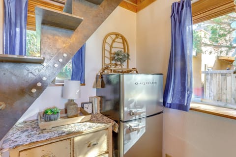 Apartment (0 Bedroom) | Interior