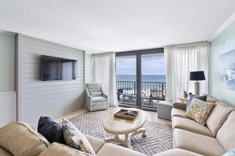 Condo, Multiple Beds (The Breakers 42) | Living area