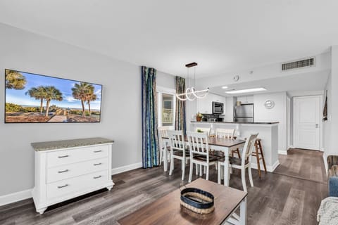 Living room / Dining Area